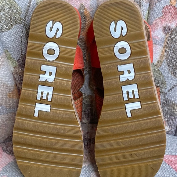 Sorel Platform Wedges Sz. 8.5 Orange Suede & Elastic Straps NWOB Fall Colors! - Picture 2 of 6